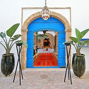 Dar L'oussia & As-Suwajra